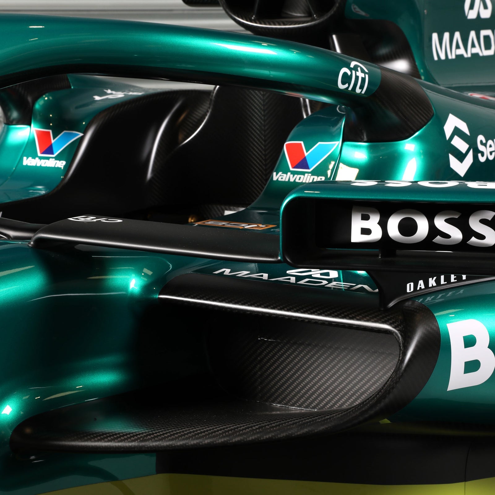 Official Aston Martin F1 Team Show Car – AMR25 2025 Formula 1 Livery Collector Edition