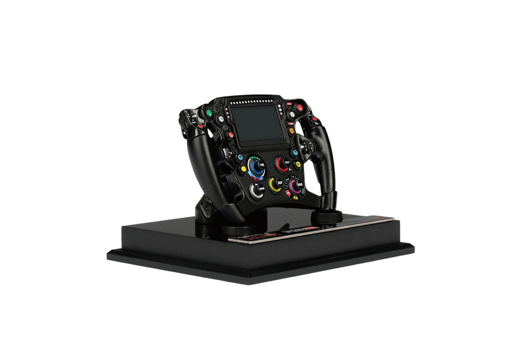 RB18 Steering Wheel 1:4